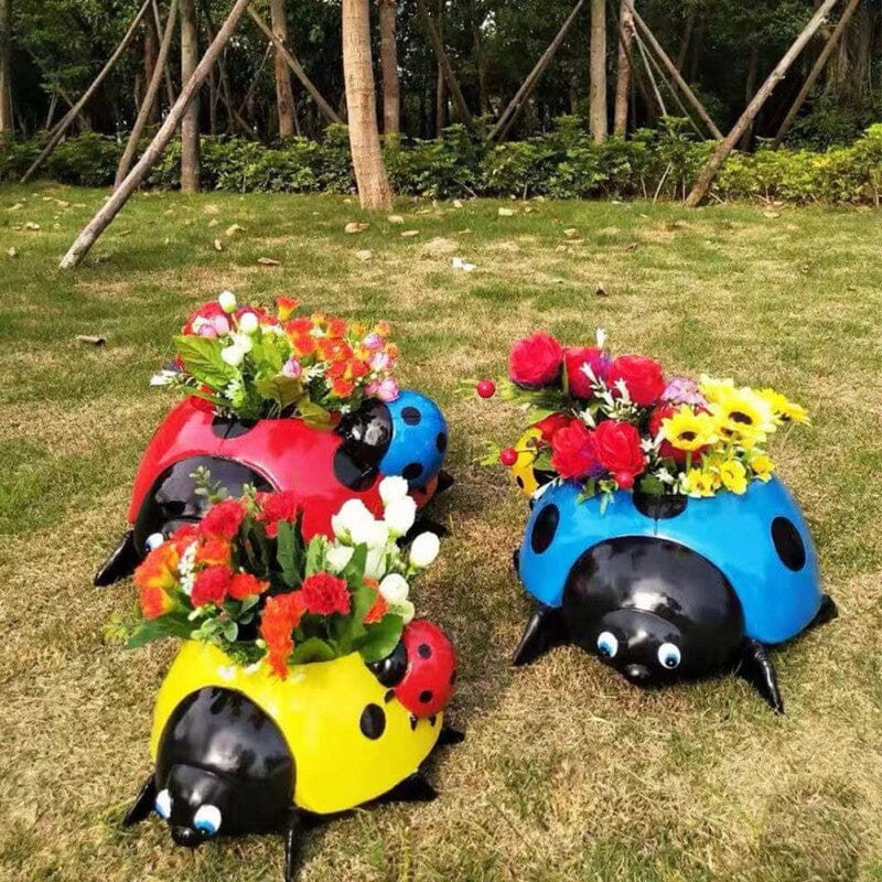 Marienkäfer Blumentopf aus Harz – Farbenfrohe Gartendeko