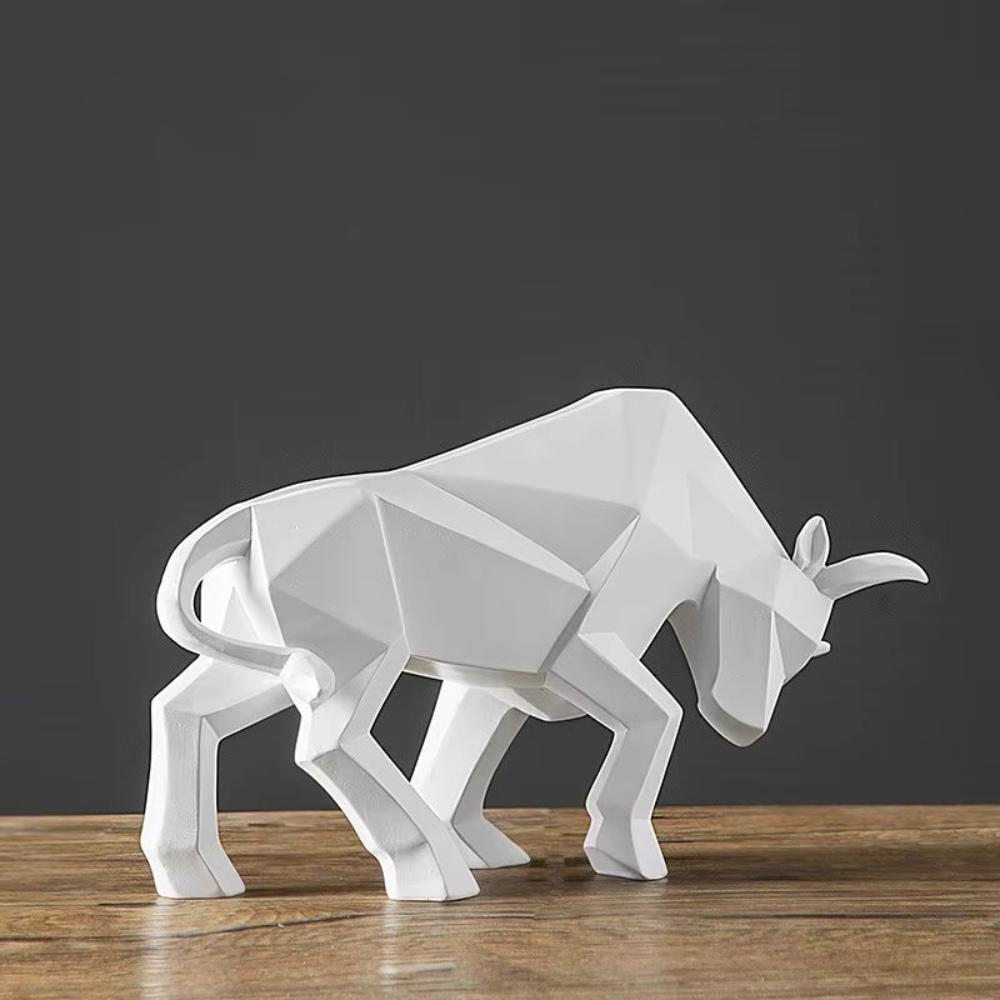 MomentumBull | Dynamische Stier-Skulptur für Kraft und Eleganz