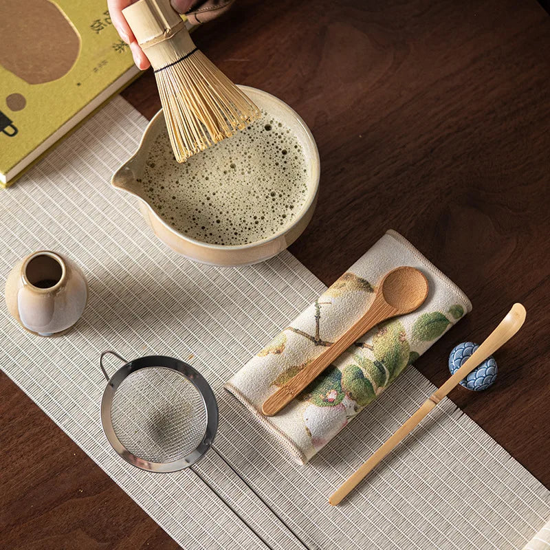 Vintage 7-teiliges Matcha-Set mit Keramikschale, Chasen und Bambuslöffel für authentische Teezeremonien