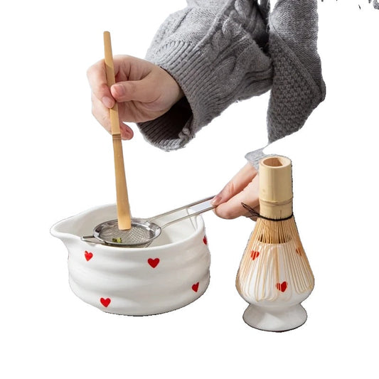 Herzförmiges Matcha-Schalen-Set aus Japan mit Schneebesen – Authentisches Zubehör für die Teezeremonie zur Zubereitung von Matcha