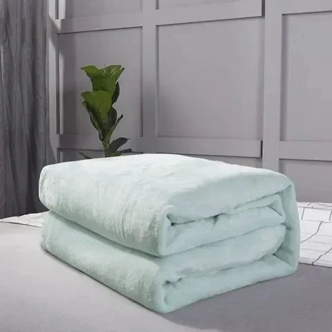 Kuschelige Fleece-Decke für alle Jahreszeiten
